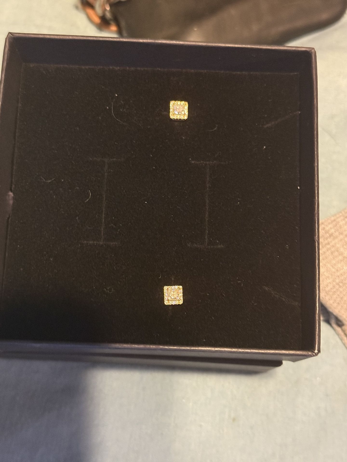 Princess Cut .3 Carat Color Grade D Clarity Vvs One Cut Grade, Excellent Polish Symmetry Both Excellent Fluorescence None