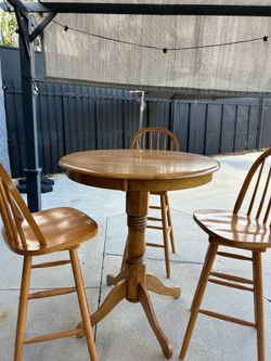 Bar tables
