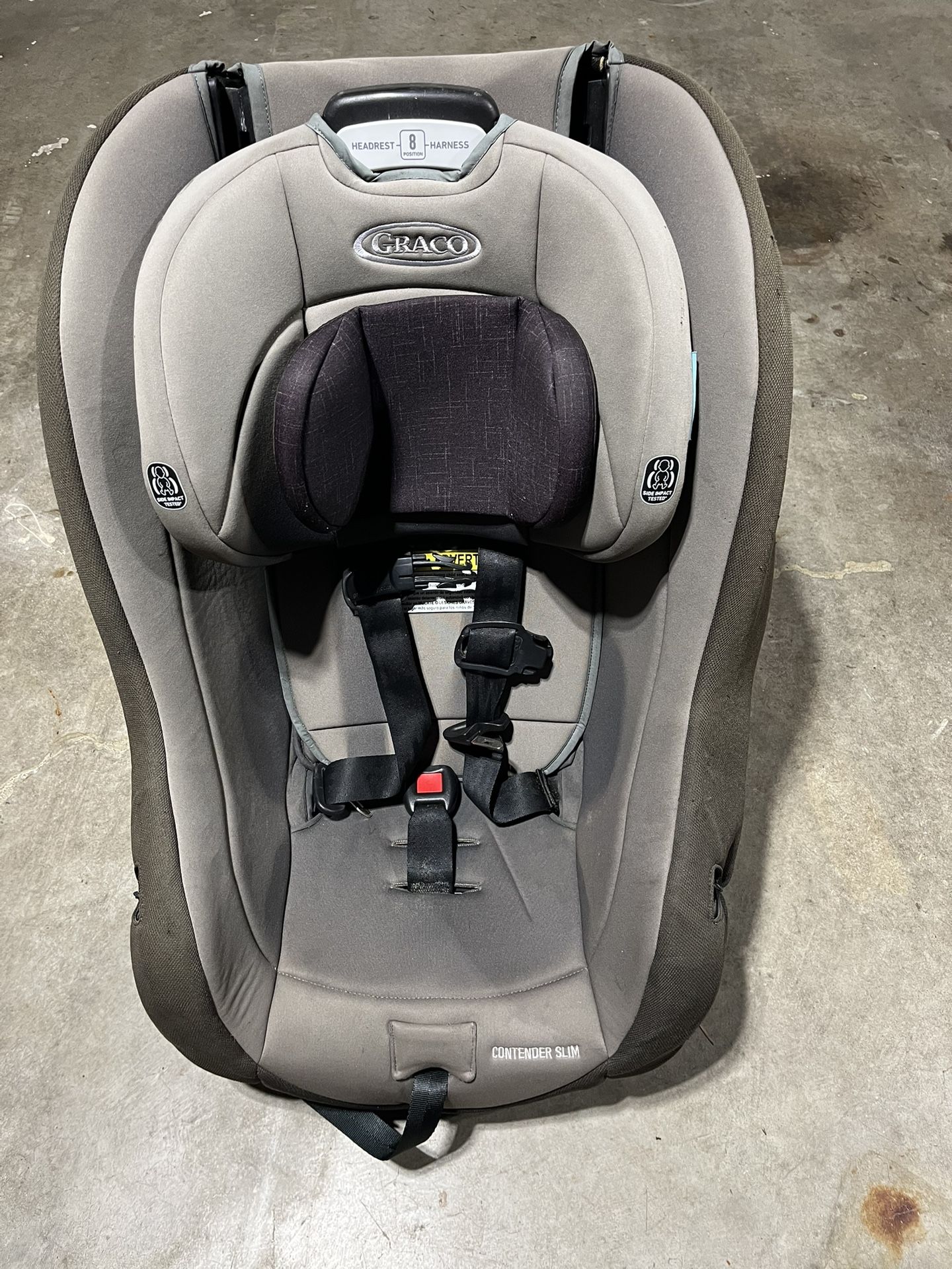 Graco Contender Slim Convertible Car Seat (in Des Moines)