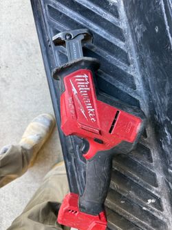 Milwaukee hackzall  m18 and one battery 5.0