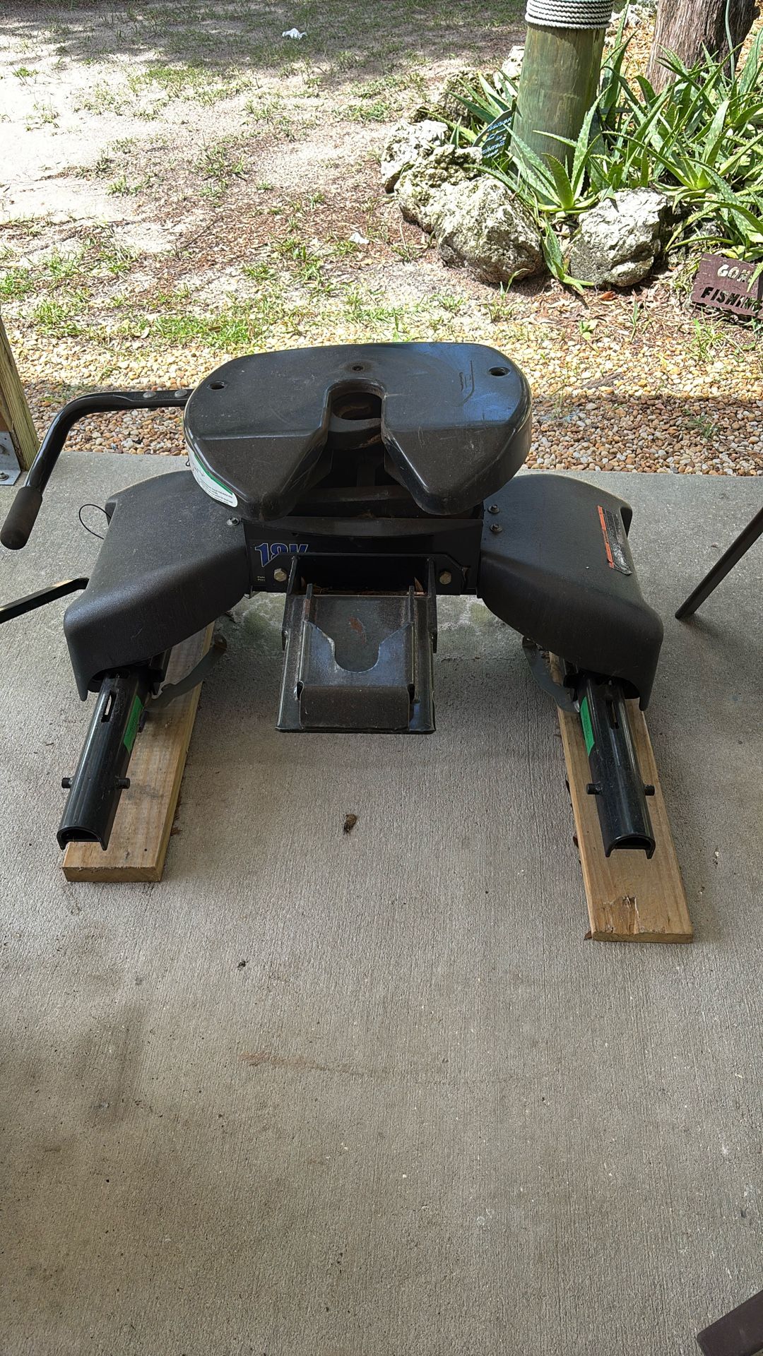 Blue Ox Heavy Duty 5th Wheel Hitch