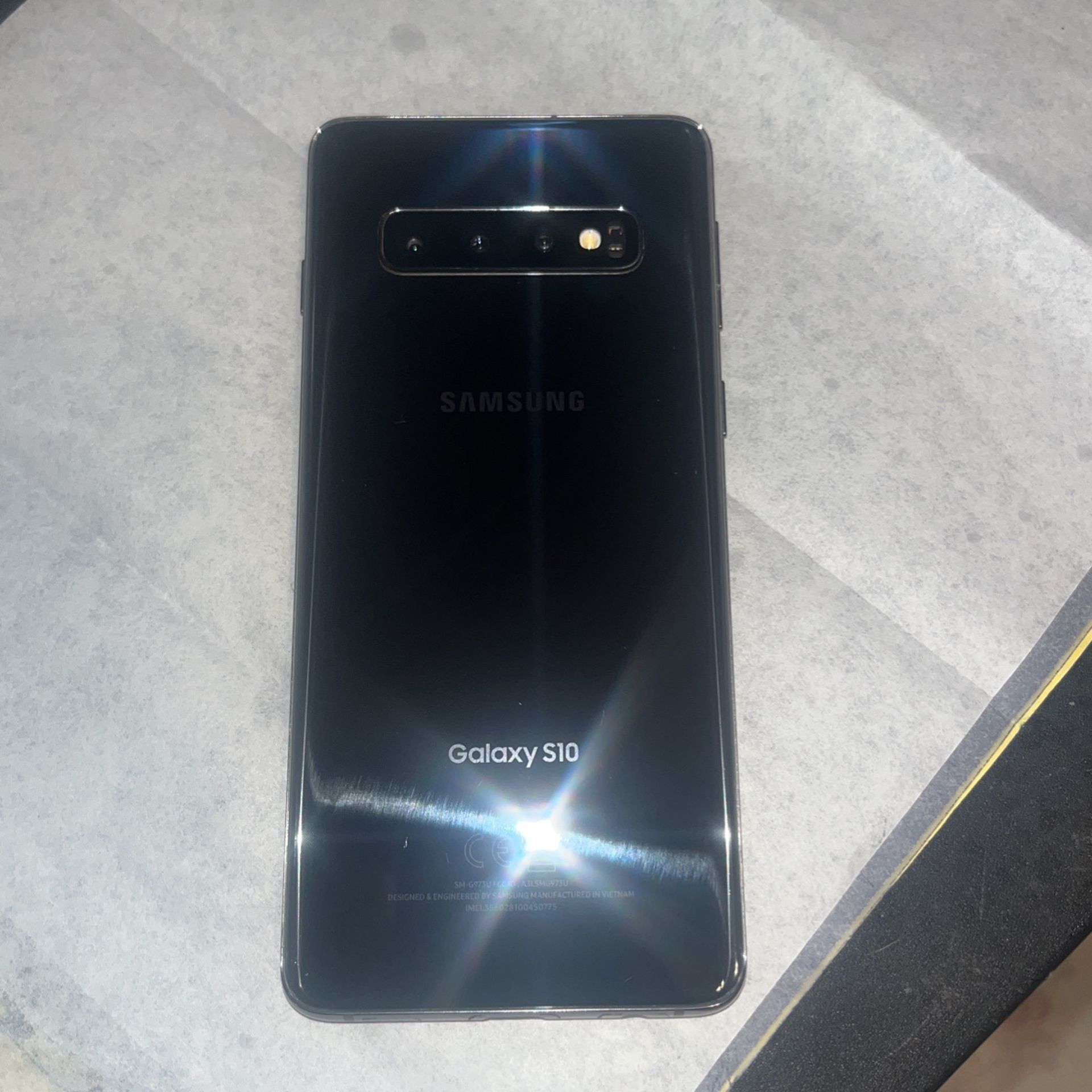 Samsung Galaxy S10 