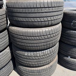 225/50/16 Vendo Set De Llantas Con 80% De Vida Las 4