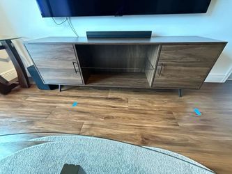 Tv stand