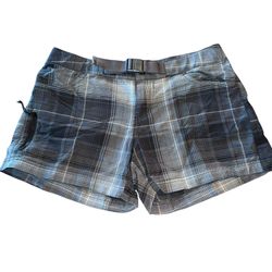 Columbia Womens Grey/Black Omni Wick Hiking Walking Shorts EUC 6 Activewear  These Columbia Women's Grey/Black Omni Wick Hiking Walking Shorts in size