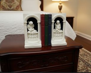Amazing Rare Angel Cherub Putti Reading DECORATIVE BOOKENDS 8.5" X 4"  Beautiful! Very unique!