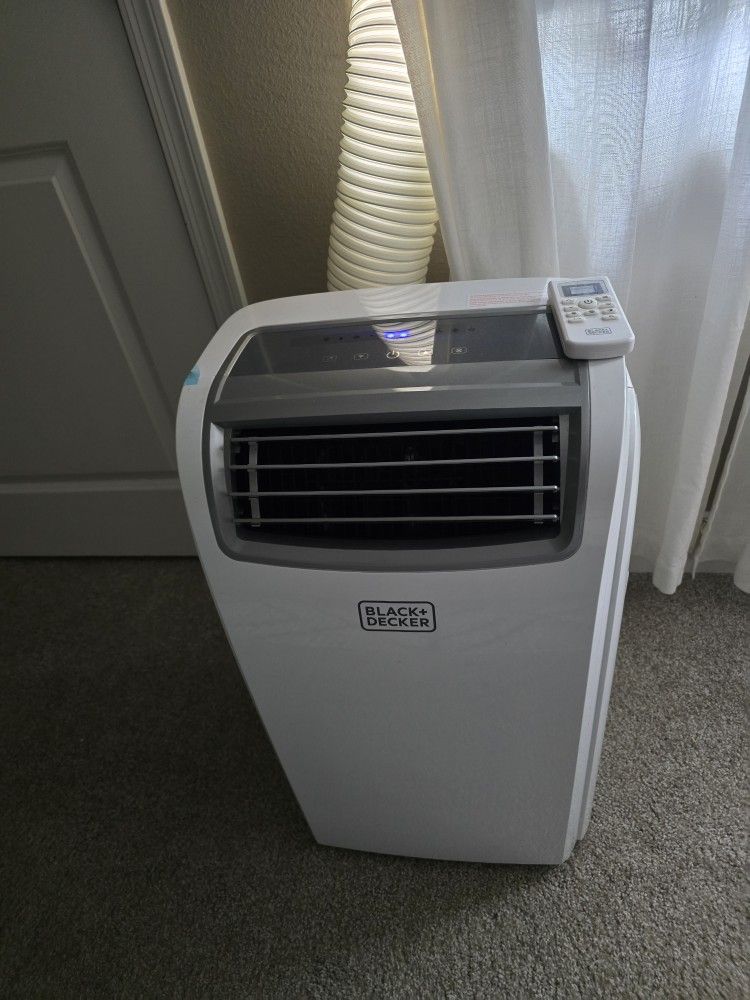 BLACK+DECKER Portable AC + Heater (14,000 BTU)