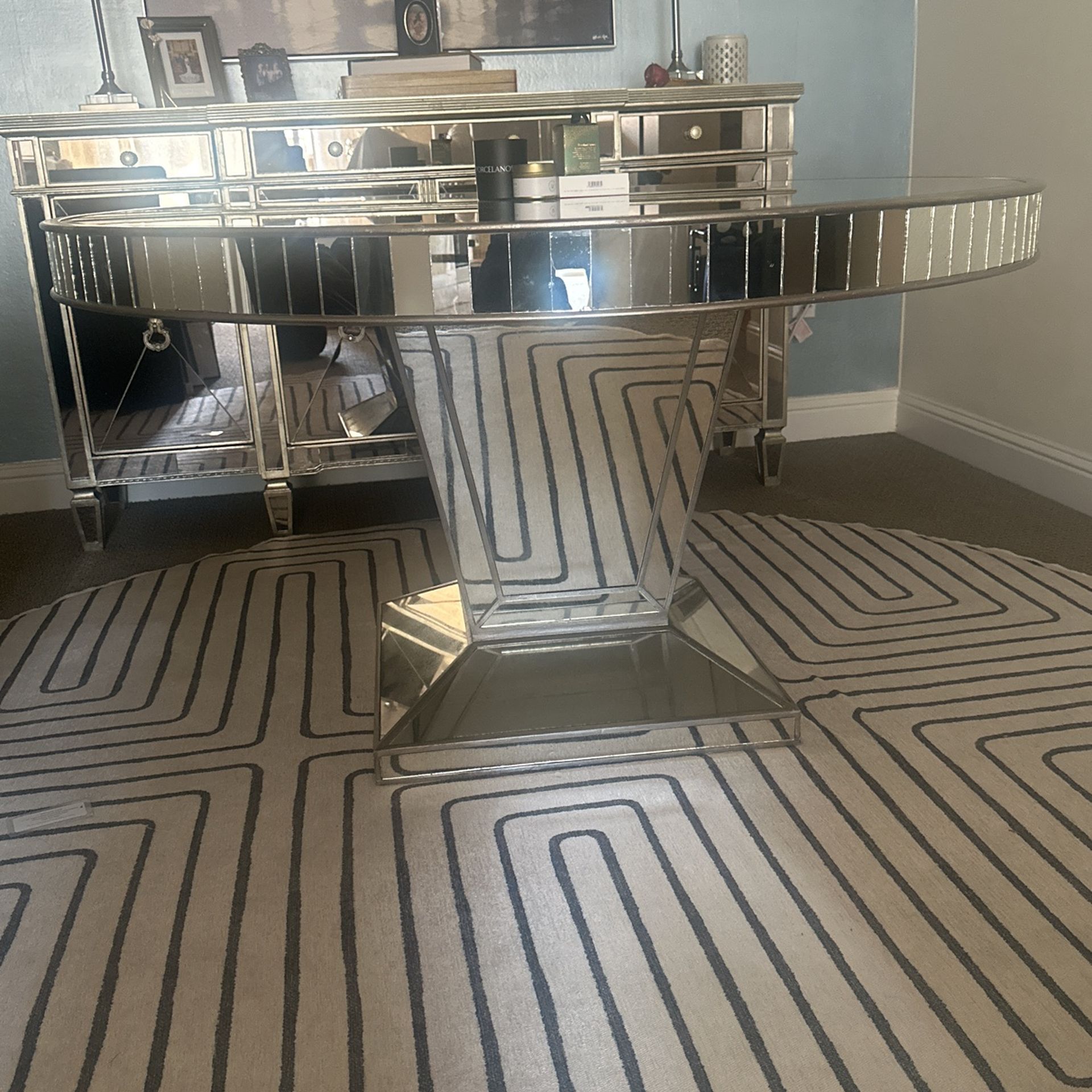 Collectors Original Zgallerie 62" Table And buffet