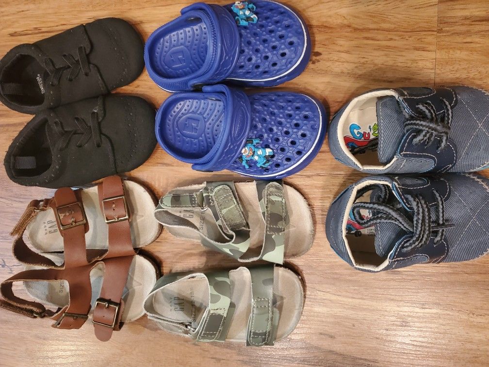 Baby Boy Shoe Lot 12-18 Months