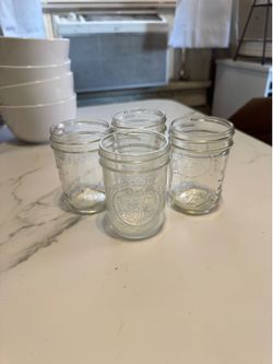 Set of jars