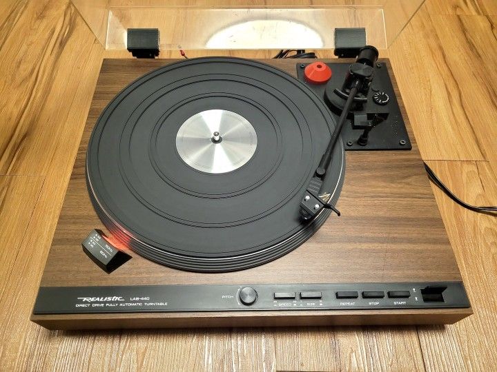 Realistic LAB-440 Turntable Record Player - Made in Japan