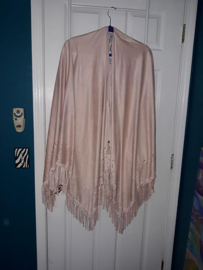 Faux suede light pink shawl with fringe