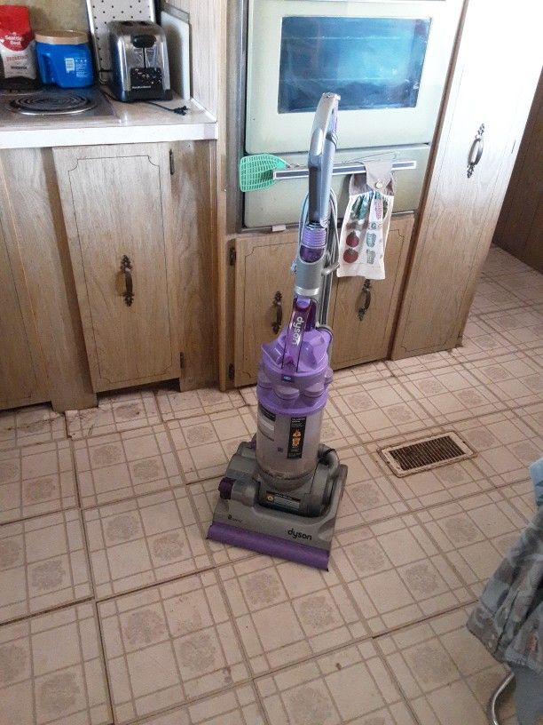 Dyson Vacuum Cleaner