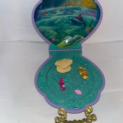 Disney Store London Little Mermaid Music Box Playset Shell  $25