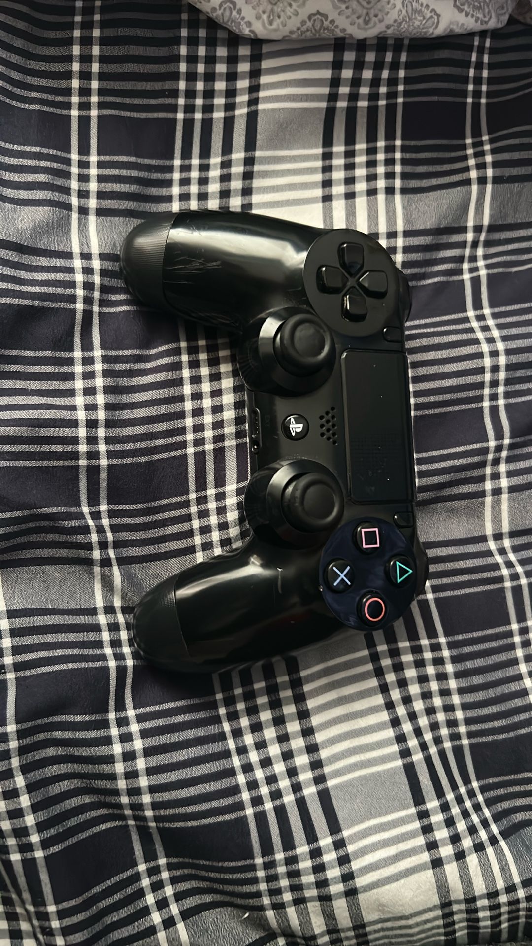 PS4 Controller
