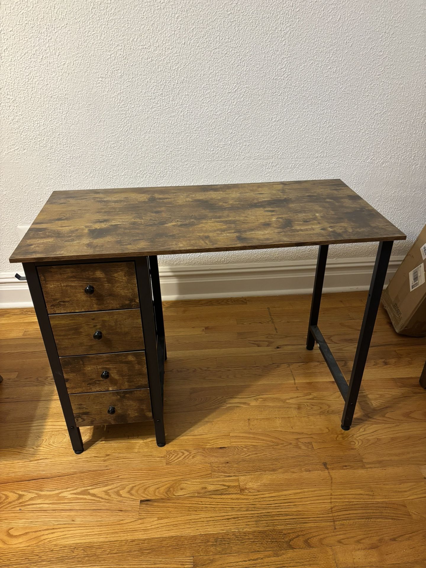 AMAZON Computer Desk