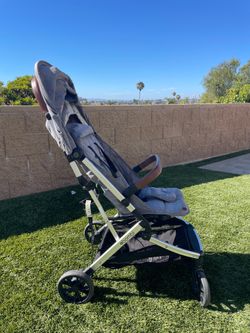 Bebee lightweight stroller