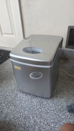Cabela’s Ice Maker