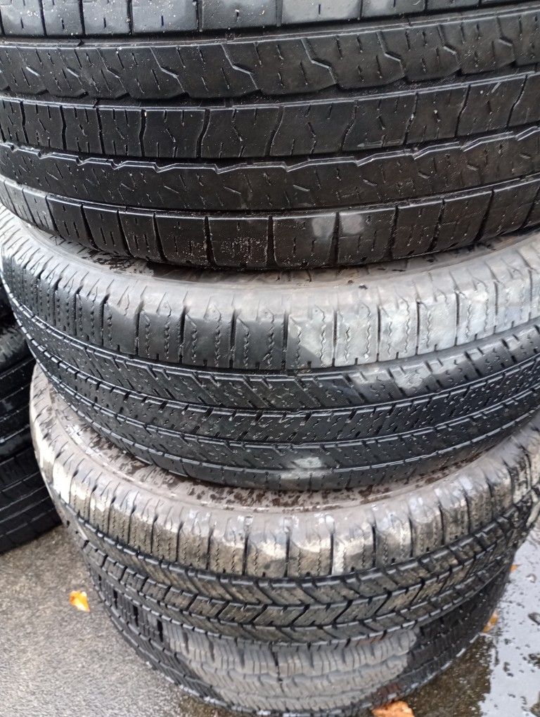 4 235/65 R16