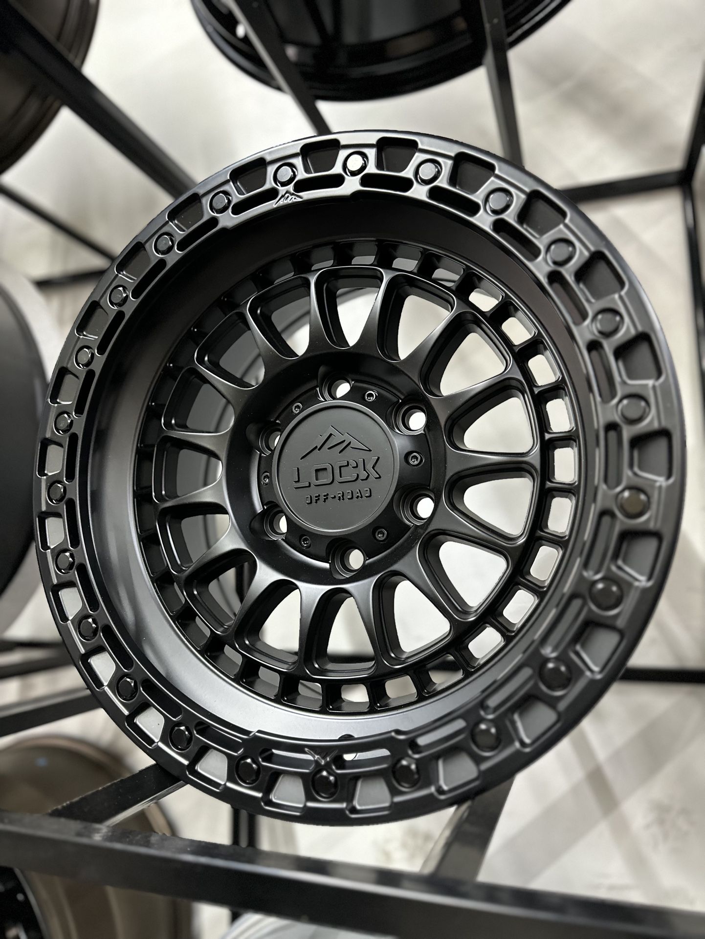 17x9 Lock 6x139