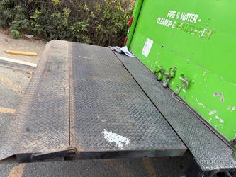 Isuzu  truck box 14feet