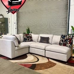 Multi piece Reclining Couch- Free Delivery‼️
