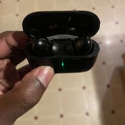 Wireless Earbud Headphones