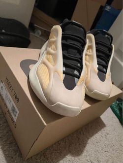 Yeezy Monos 700 Adidas