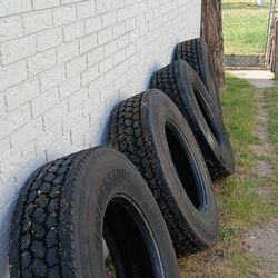 Semi Tires 295/75R 22.5