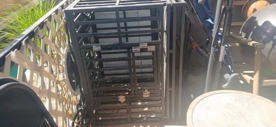 Dog kennel