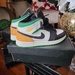 Jordan 1 Size 7y
