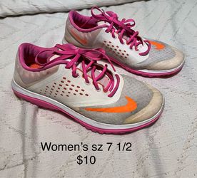 Women’s shoes