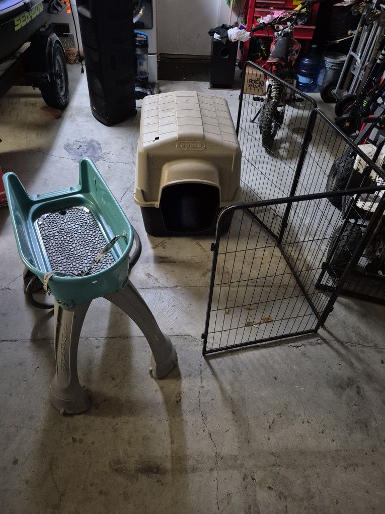Dog Equipment, House, Fence And Booster Bath