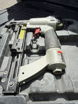 Porter cable 18 Gauge 1-1/2 Crown Staple Gun