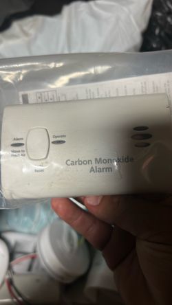 Carbon monoxide alarm / smoke alarm detector