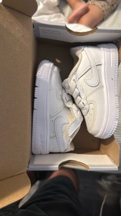4c force 1 white new!