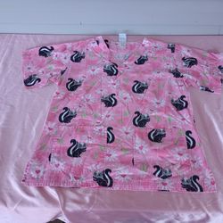 UA Cute Skunk, Flowers & Hearts Pink Size M/L Top Scrub W Pockets!
