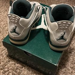 Oxidized Green Jordan 4 Size 9.5