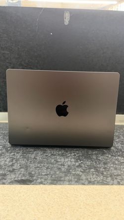 MacBook Pro m3 Max $1900