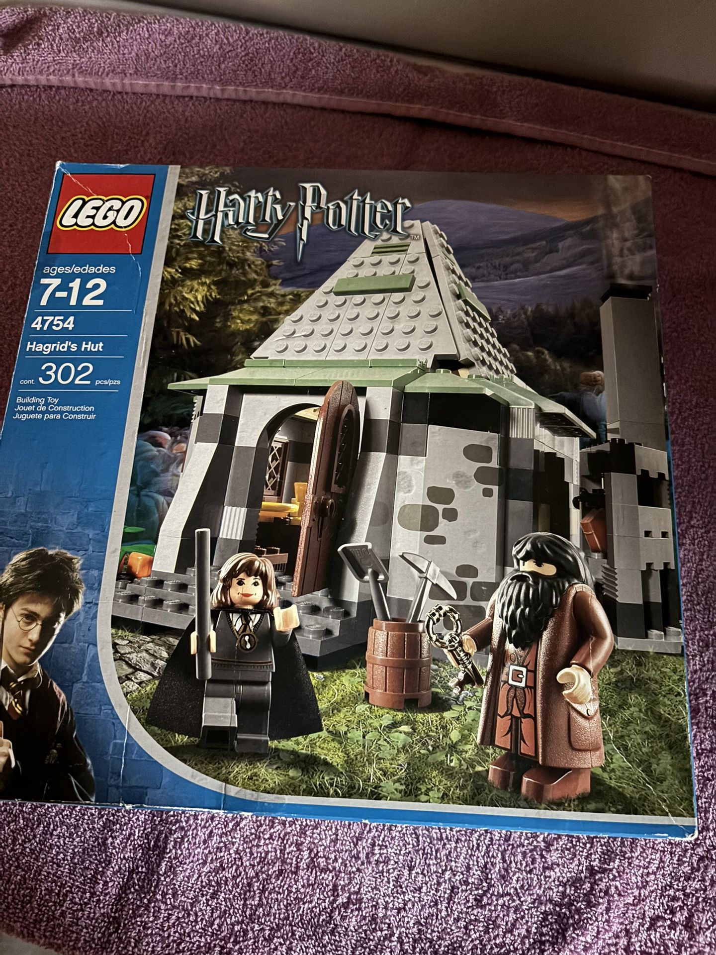 2004 Vintage LEGOS #4754 HARRY POTTER SET Hagrid’s Hut 