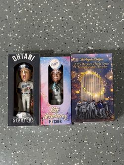 LA Dodgers Bobbleheads & Trophy Bundle
