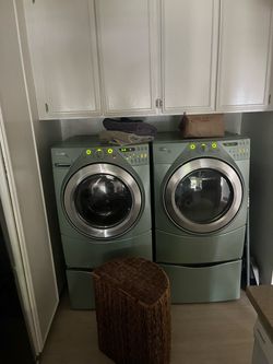 washer and dryer  ￼