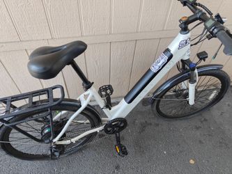 Gen3 Stride Electric Bike need gone asap open to offers or trades MSRP is 1500 sell for 800 obo