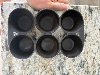 Antique  Griswold Cast Iron Muffin Pan