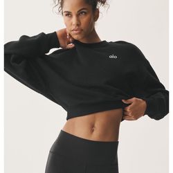 Alo Accolade Cropped Crewneck Pullover 