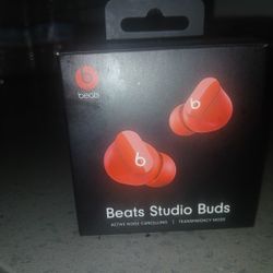 Beats Studio Buds