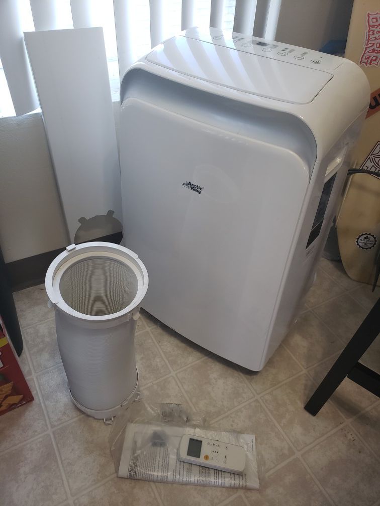 Like new portable air conditioner