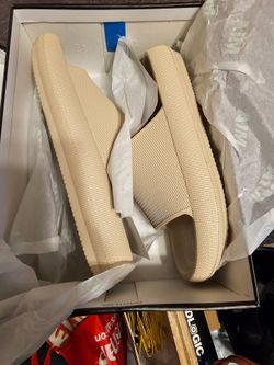 New Womens Slides