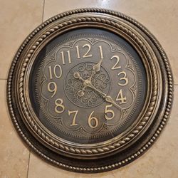 Vintage-Style Wall Clock – Antique Bronze Finish (22” Diameter)