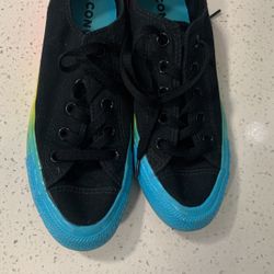 Rainbow Converse 